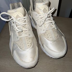 Nike Air Huarache Sneakers